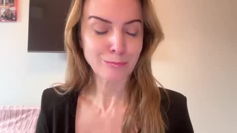 Snapshot of rachelldelicious chatting on 7, 2, 2025 Rachel online show from 7, 2, 2025