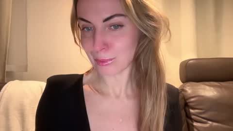 Snapshot of rachelldelicious chatting on 17, 2, 2025 Rachel online show from 17, 2, 2025