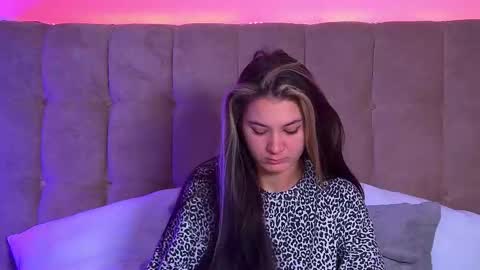 RachellSimpson online show from 21, 2, 2025