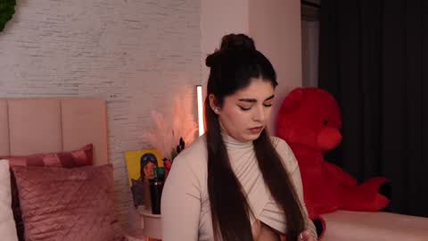 Snapshot of rachelswaan chatting on 5, 2, 2025 RachelSwaan online show from 5, 2, 2025