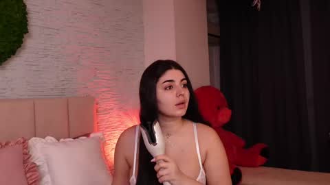 Snapshot of rachelswaan chatting on 1, 3, 2025 RachelSwaan online show from 1, 3, 2025