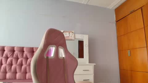 Snapshot of radiantgoddes chatting on 5, 12, 2024 radiantgoddes online show from 5, 12, 2024