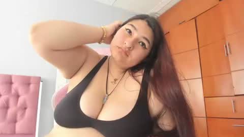 Snapshot of radiantgoddes chatting on 15, 12, 2024 radiantgoddes online show from 15, 12, 2024
