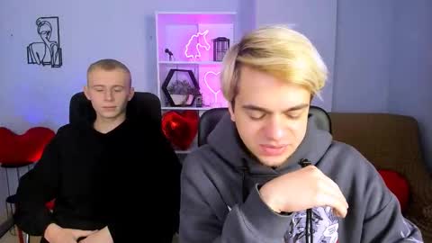 Snapshot of rafael_bien chatting on 16, 11, 2025 rafael online show from 16, 11, 2025