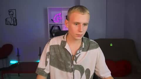 Snapshot of rafael_bien chatting on 18, 11, 2025 rafael online show from 18, 11, 2025