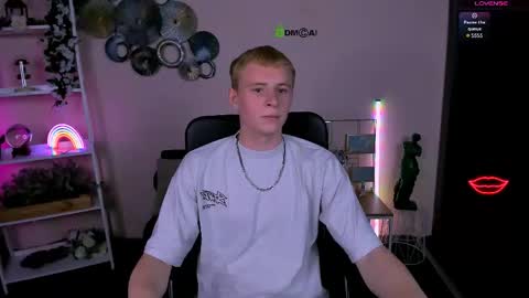 Snapshot of rafael_bien chatting on 19, 5, 2026 rafael online show from 19, 5, 2026