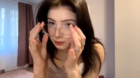 Riya online show from 12, 11, 2025