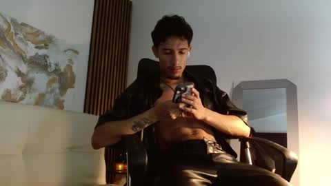 Snapshot of rafaelstone chatting on 2, 2, 2025 IG online show from 2, 2, 2025