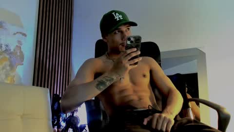 Snapshot of rafaelstone chatting on 22, 2, 2025 IG online show from 22, 2, 2025