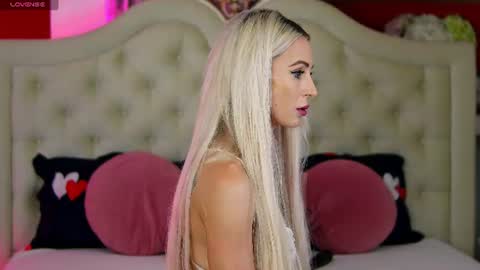 Monica  online show from 22, 6, 2026