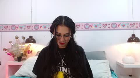 Snapshot of raia_ chatting on 3, 4, 2026 Raia online show from 3, 4, 2026