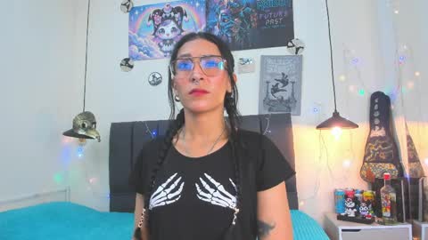 Snapshot of raia_ chatting on 8, 4, 2026 Raia online show from 8, 4, 2026