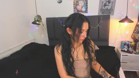 Snapshot of raia_ chatting on 9, 4, 2026 Raia online show from 9, 4, 2026
