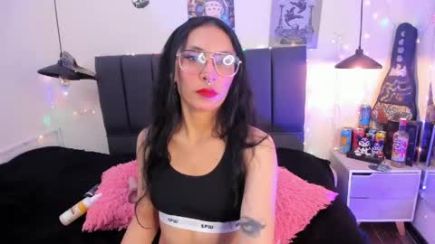 Snapshot of raia_ chatting on 3, 5, 2026 Raia online show from 3, 5, 2026