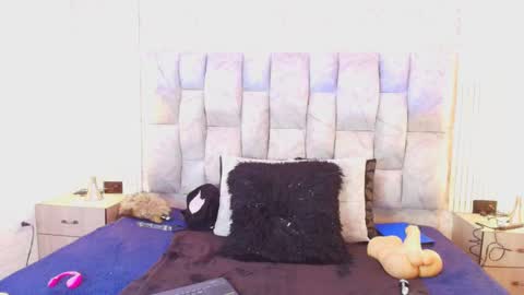 Snapshot of railey_rosse_ chatting on 24, 9, 2025 Welcome to my room online show from 24, 9, 2025