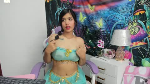 Snapshot of rainbow__coockie chatting on 4, 1, 2025 rainbow__coockie online show from 4, 1, 2025