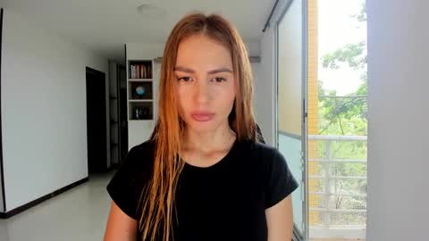 Jennyindependent model . online show from 4, 2, 2025
