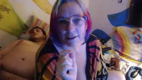 Snapshot of rainbow_n_lucky chatting on 22, 12, 2025 RainbowNLucky online show from 22, 12, 2025