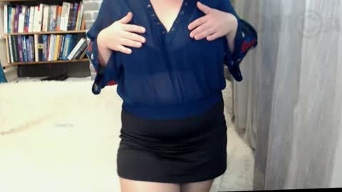 Snapshot of rainbowladyy chatting on 16, 9, 2025 rainbowladyy online show from 16, 9, 2025