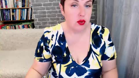 Snapshot of rainbowladyy chatting on 23, 10, 2025 rainbowladyy online show from 23, 10, 2025