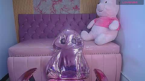 Snapshot of rainbowlover_ch chatting on 18, 10, 2025 Rainy online show from 18, 10, 2025