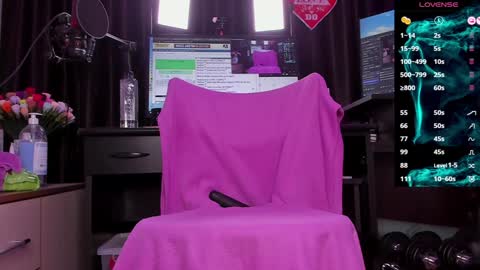 Snapshot of raissa_sky26 chatting on 10, 12, 2024 Laura online show from 10, 12, 2024