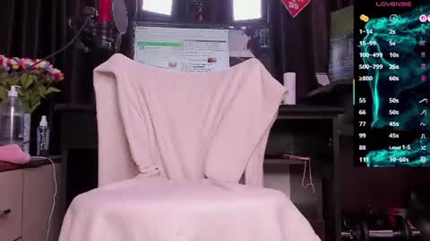 Laura online show from 12, 6, 2026