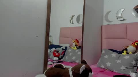  Nina  online show from 20, 5, 2026