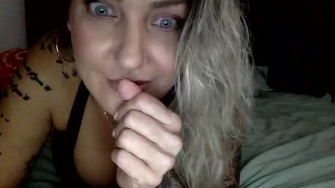 Mamakel online show from 17, 10, 2025