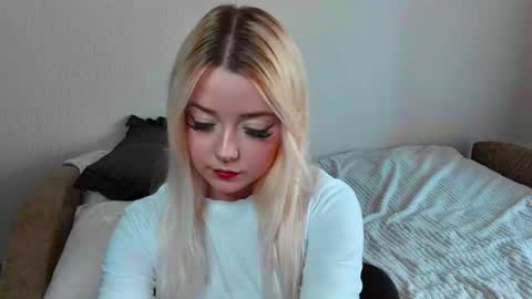 Snapshot of ramonadellavalle chatting on 11, 6, 2026 10Kay online show from 11, 6, 2026