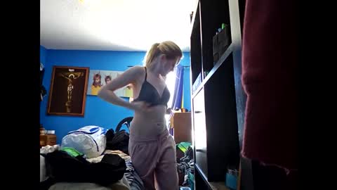 Snapshot of randcandy77 chatting on 19, 2, 2025 Randcandy77 online show from 19, 2, 2025