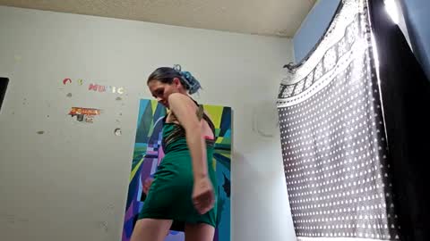 Snapshot of randcandy77 chatting on 2, 10, 2025 Randcandy77 online show from 2, 10, 2025