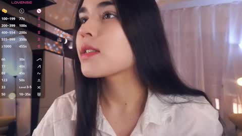 Snapshot of randichaplin chatting on 17, 12, 2025 Vilda online show from 17, 12, 2025