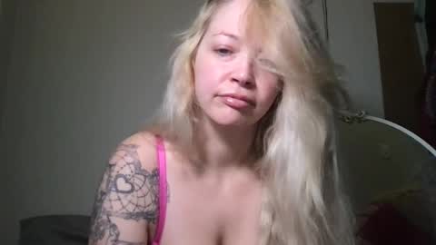 Snapshot of randiigirl69 chatting on 27, 2, 2025 Randii online show from 27, 2, 2025