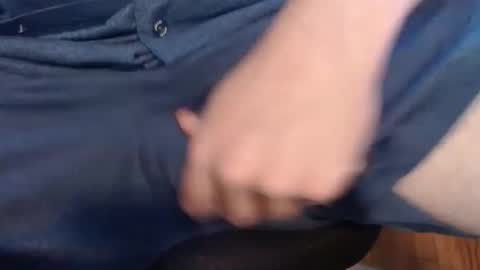 Snapshot of random41yearoldguy chatting on 24, 1, 2025 random41yearoldguy online show from 24, 1, 2025