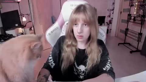 Snapshot of rapunzel_cute chatting on 13, 6, 2026 Rapunzel online show from 13, 6, 2026