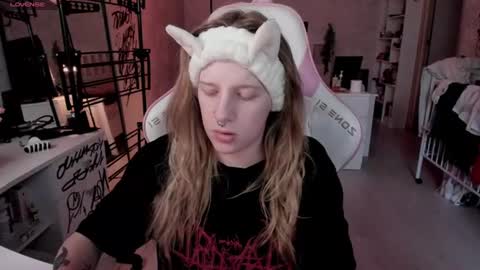 Snapshot of rapunzel_cute chatting on 24, 6, 2026 Rapunzel online show from 24, 6, 2026