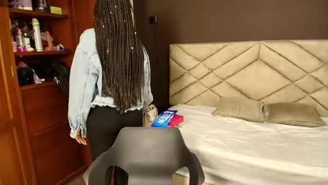 Raquel online show from 17, 9, 2025