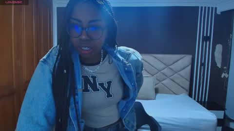 Raquel online show from 14, 11, 2025