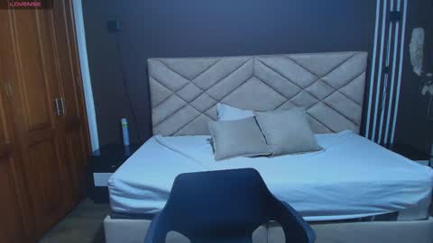 Raquel online show from 21, 11, 2025