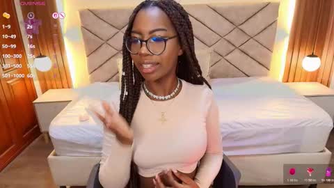 Snapshot of raqueljones_ chatting on 9, 3, 2026 Raquel online show from 9, 3, 2026