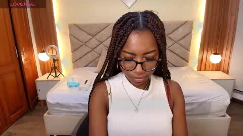 Snapshot of raqueljones_ chatting on 22, 3, 2026 Raquel online show from 22, 3, 2026