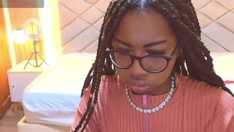 Snapshot of raqueljones_ chatting on 23, 3, 2026 Raquel online show from 23, 3, 2026