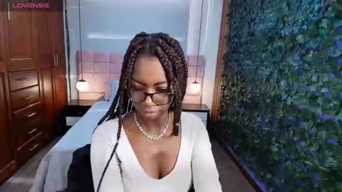 Raquel online show from 1, 7, 2026