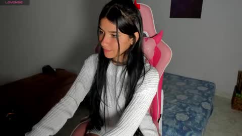 Snapshot of raquell_cutee chatting on 7, 3, 2025 Raquell online show from 7, 3, 2025