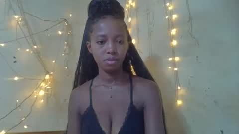 Snapshot of rasoanirinaa chatting on 5, 4, 2026 rasoanirinaa online show from 5, 4, 2026
