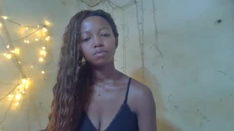 Snapshot of rasoanirinaa chatting on 8, 4, 2026 rasoanirinaa online show from 8, 4, 2026