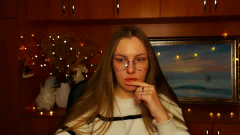 raspberry0101 online show from 5, 1, 2025