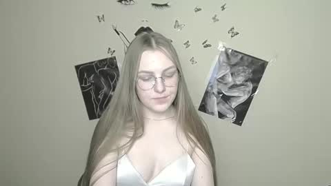 raspberry0101 online show from 31, 1, 2025