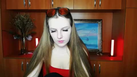 raspberry0101 online show from 22, 9, 2025